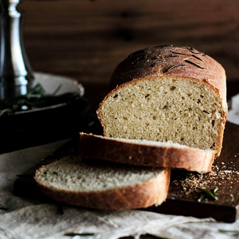 Rosemary Sandwich Bread
